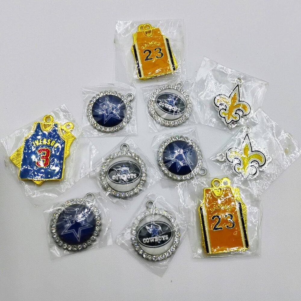 16 piece sports charms - Lebron, Allen Iverson, Cowboys & Saints